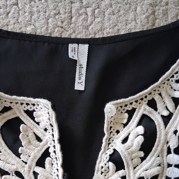 Studio Y Black Blouse with Cream Embroidery - Picture 5 of 7